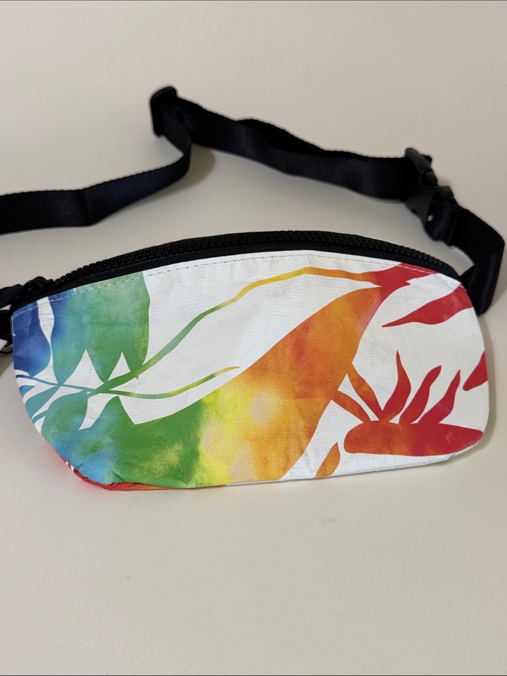 ALOHA Collection Mini Hip Pack Painted Birds Rainbow Tropical Print Fanny Pack - Picture 4 of 10